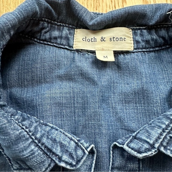 ANTHROPOLOGIE CLOTH & STONE  chambray Popover BLOUSE - M - Picture 10 of 11